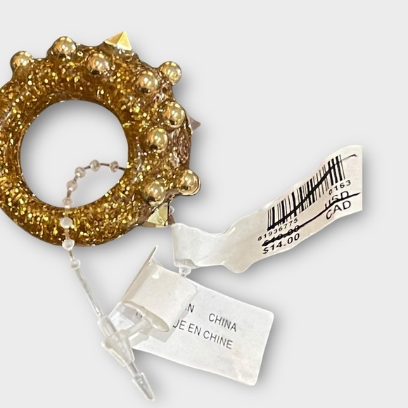 Urban Outfitters Glitter Statement Ring In Pearl - Picture 6 of 7